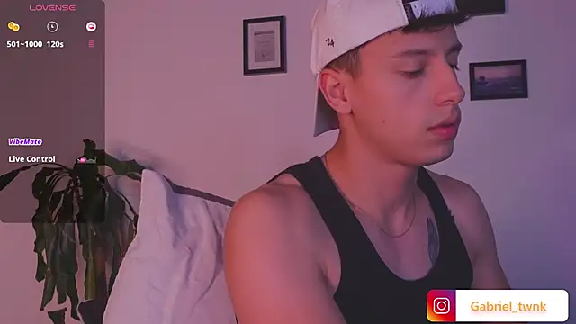 I Gabriel online show from January 18, 7:54 am