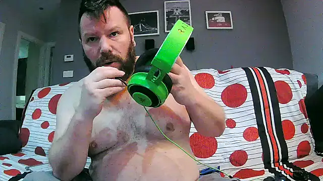 txan9876 online show from January 3, 1:47 pm