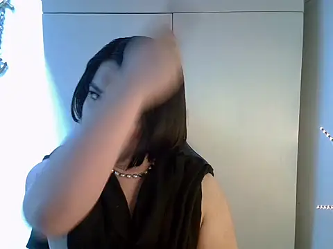 StrawberryWine07 online show from January 22, 12:16 am