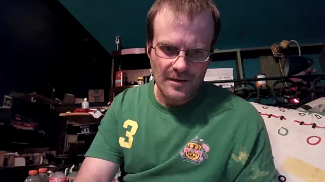 charactrzero online show from December 19, 1:46 am