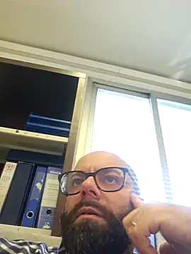 Dolceporco19 online show from March 6, 2:25 pm