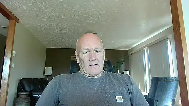 Snapshot of BasicAnt chatting on September 29, 4:58 pm BasicAnt online show from September 29, 4:58 pm