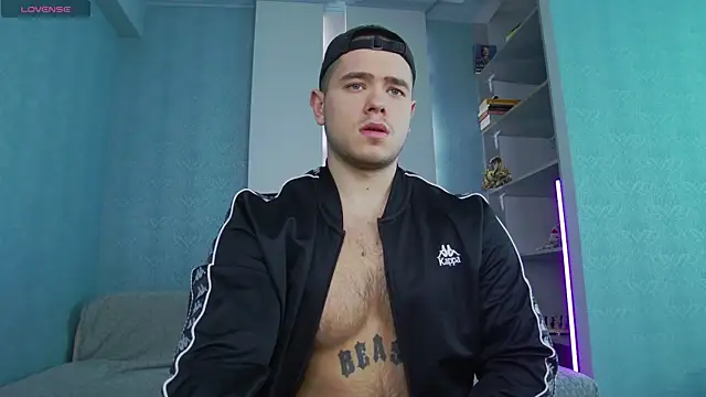 Arilas  online show from February 15, 8:11 am