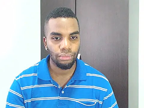 Snapshot of Rene_hotman chatting on December 5, 7:40 pm Rene hotman online show from December 5, 7:40 pm