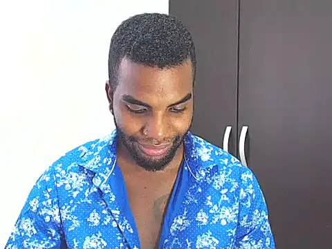 Snapshot of Rene_hotman chatting on December 20, 8:34 pm Rene hotman online show from December 20, 8:34 pm
