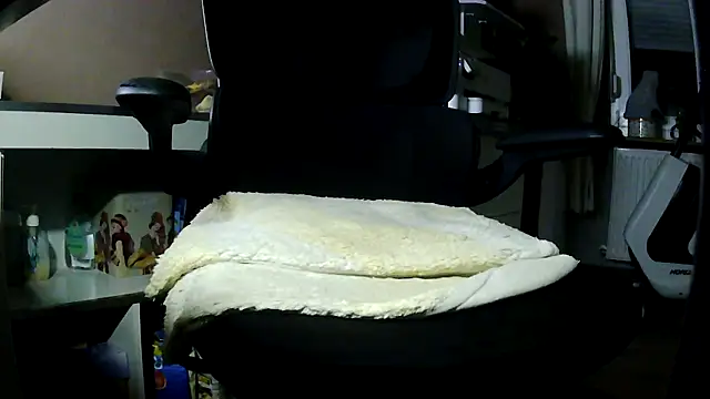 suedel65 online show from January 11, 4:38 am