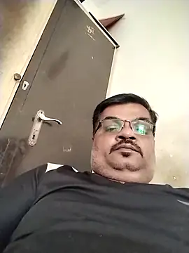 Desi Londa 143 online show from March 29, 7:41 am