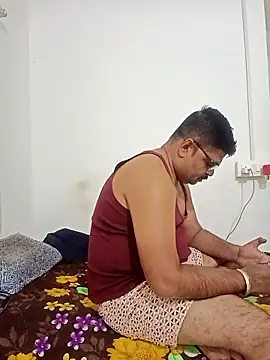 Desi Londa 143 online show from January 15, 4:31 pm