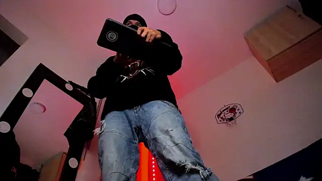 Samuel Suarez online show from January 14, 5:12 am