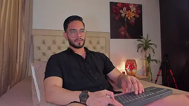 Josseph1  online show from March 18, 11:31 pm