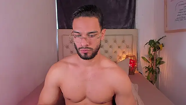 Josseph1  online show from January 12, 8:25 pm