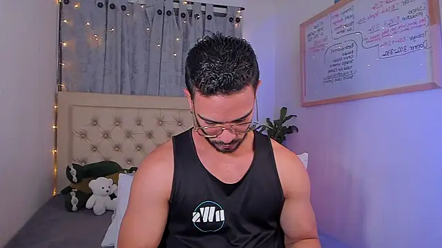 Josseph1  online show from December 3, 1:50 am