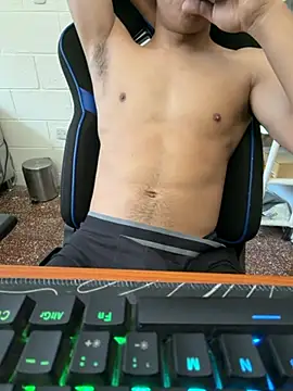 Estoytodocrazyy online show from May 28, 10:08 pm