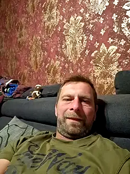 Snapshot of Mjn34 chatting on March 11, 5:13 pm Mjn34 online show from March 11, 5:13 pm