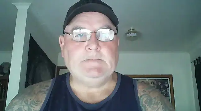 Snapshot of HOTANAL chatting on December 6, 12:56 am HOTANAL online show from December 6, 12:56 am