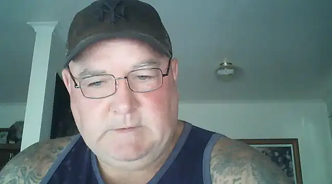 Snapshot of HOTANAL chatting on December 23, 12:14 am HOTANAL online show from December 23, 12:14 am