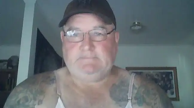 Snapshot of HOTANAL chatting on January 11, 12:22 am HOTANAL online show from January 11, 12:22 am