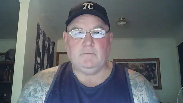 Snapshot of HOTANAL chatting on October 1, 3:21 am HOTANAL online show from October 1, 3:21 am