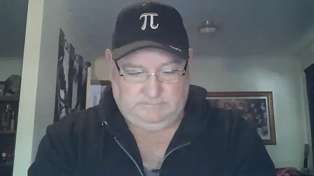 Snapshot of HOTANAL chatting on October 8, 10:47 pm HOTANAL online show from October 8, 10:47 pm