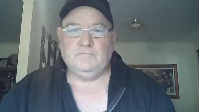 Snapshot of HOTANAL chatting on September 8, 11:37 pm HOTANAL online show from September 8, 11:37 pm