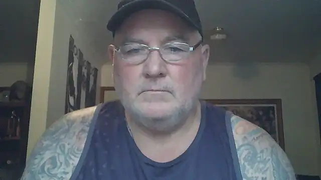 Snapshot of HOTANAL chatting on October 5, 6:50 am HOTANAL online show from October 5, 6:50 am