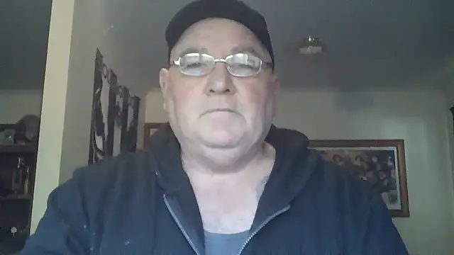 Snapshot of HOTANAL chatting on September 22, 10:20 pm HOTANAL online show from September 22, 10:20 pm