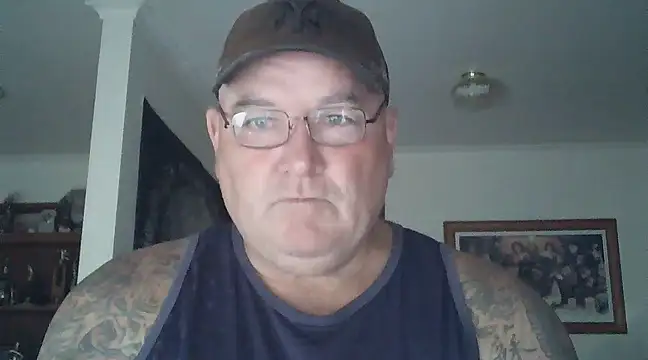 Snapshot of HOTANAL chatting on February 19, 12:57 am HOTANAL online show from February 19, 12:57 am