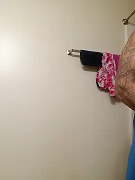 yellowwetfox online show from March 10, 2:01 pm