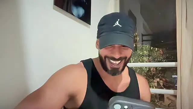 romeolovedark online show from February 3, 2:53 am