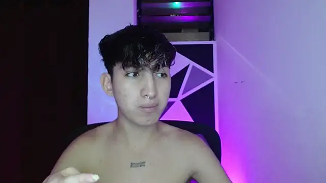 littlextreme online show from March 19, 3:41 am