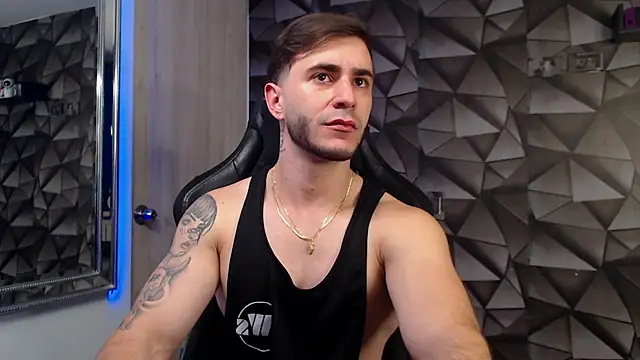 Latino stud4u online show from November 6, 11:08 pm