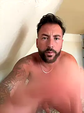Snapshot of 2guysforu chatting on September 11, 2:16 pm 2guysforu online show from September 11, 2:16 pm