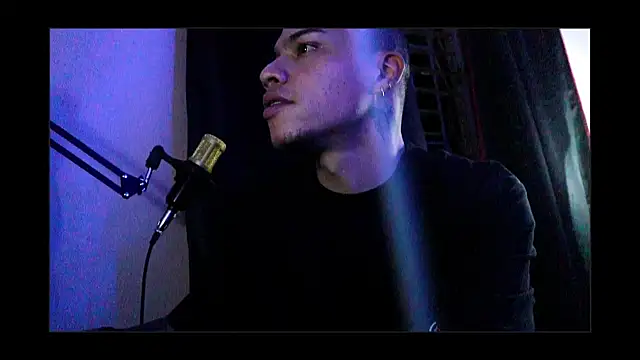 Snapshot of BestMasterForYou chatting on September 30, 3:56 am BestMasterForYou online show from September 30, 3:56 am