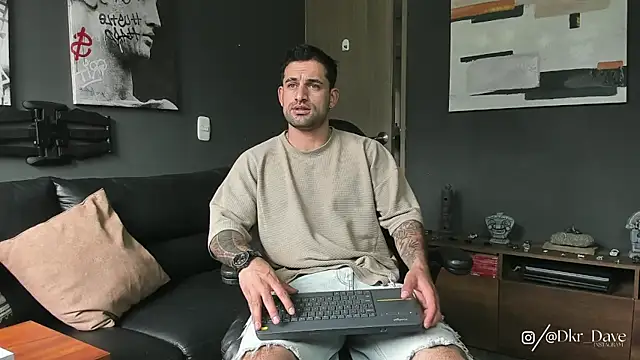 Davevilboy online show from November 24, 4:41 pm