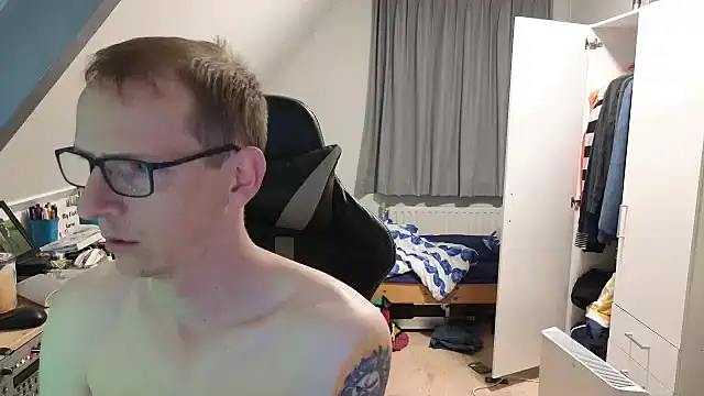 sexmenlion online show from March 21, 8:29 pm