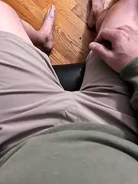 MrandMrsHaze online show from April 16, 2:00 am