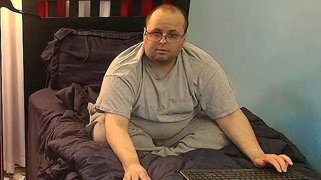 Snapshot of lefty15242 chatting on March 12, 2:31 am lefty15242 online show from March 12, 2:31 am