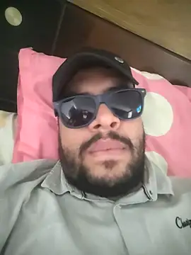 eljefe1119 online show from April 11, 6:00 pm