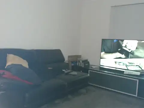 Snapshot of shhhoot73 chatting on September 19, 5:35 pm shhhoot73 online show from September 19, 5:35 pm