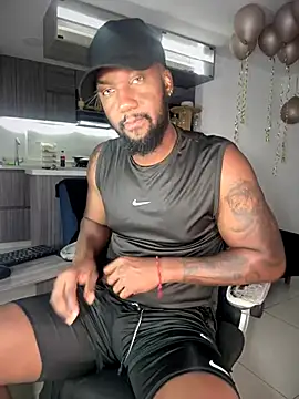 Snapshot of blackdrey18 chatting on September 18, 1:35 pm blackdrey18 online show from September 18, 1:35 pm