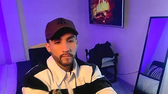 Snapshot of _DANTE_BIGASS chatting on February 23, 2:14 am DANTE BIGASS online show from February 23, 2:14 am