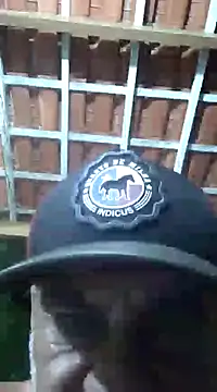 Snapshot of Peludo173317 chatting on February 18, 12:59 am Peludo173317 online show from February 18, 12:59 am