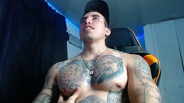 Adam Hudsond online show from November 7, 3:43 am