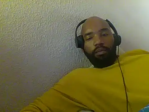 KAYBEEDEFREAK online show from December 29, 7:50 am