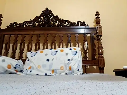 White rabbit  online show from December 22, 8:50 pm