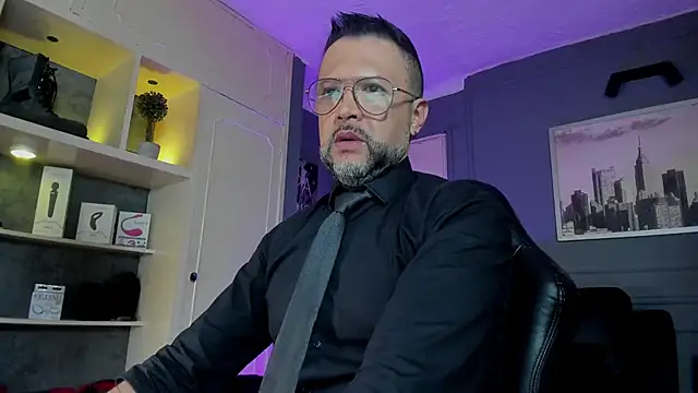 MrFrank tattoo online show from February 18, 10:35 am