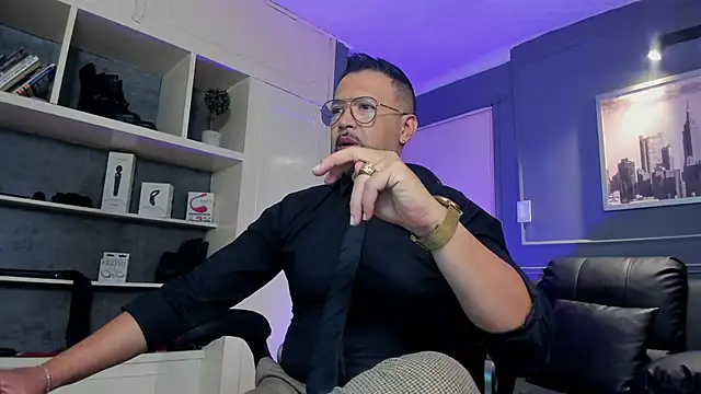 MrFrank tattoo online show from October 30, 11:22 am