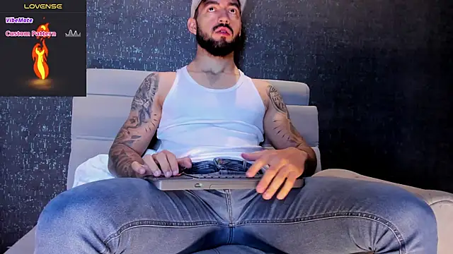 MarkWalker   online show from November 17, 11:24 am