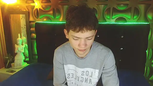 cruz dante online show from April 6, 7:03 pm