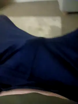 Snapshot of D2GUK chatting on October 12, 11:54 pm D2GUK online show from October 12, 11:54 pm